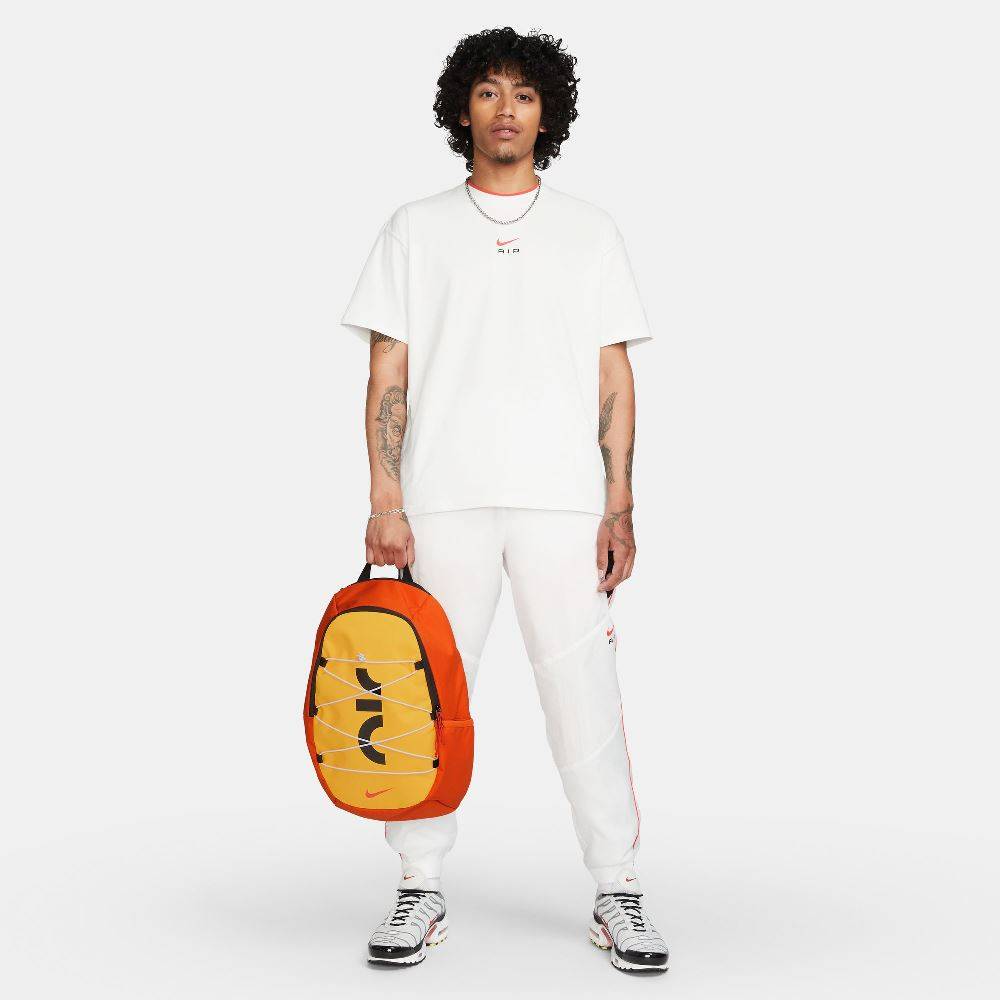 Nike sportswear heritage top graphic backpack